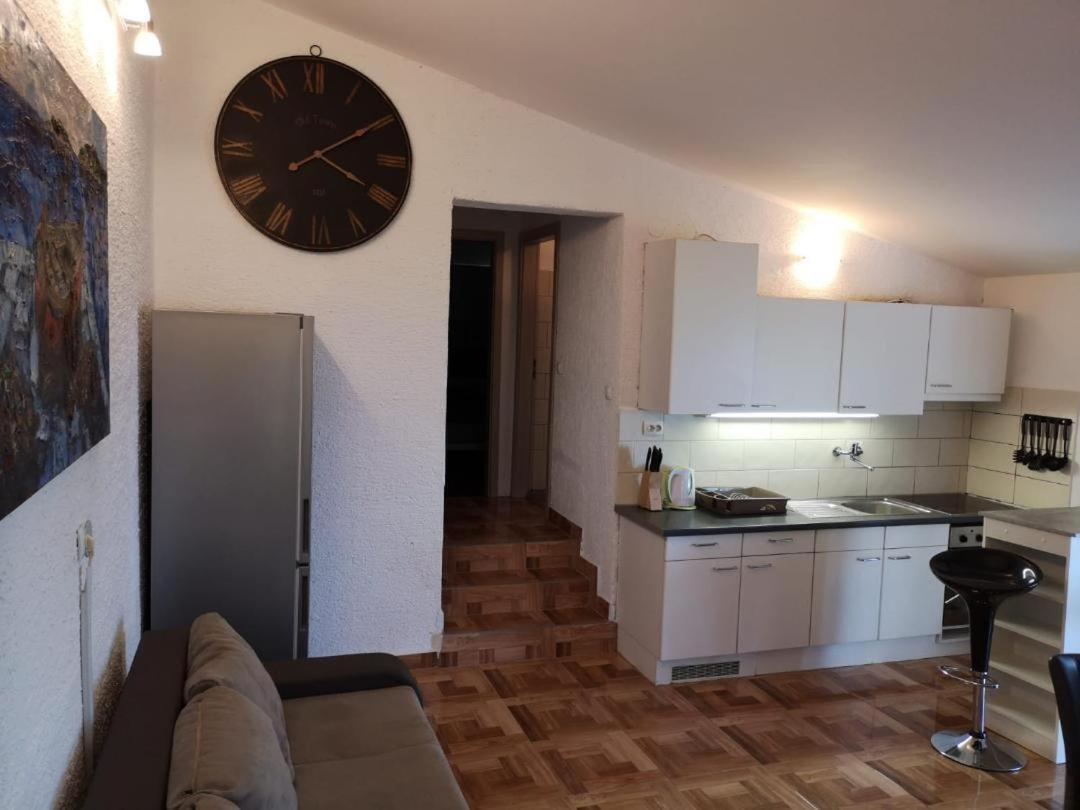 Apartmani Zdenka Savar-Maslina Extérieur photo